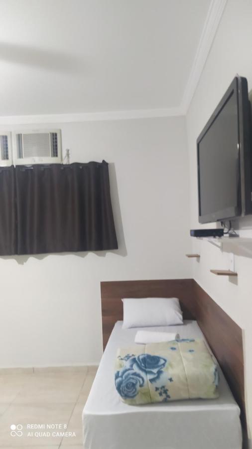 Pousada Quarto Com Ar, Wi Fi,Frigobar Perto Da Basilica Апаресида Екстериор снимка